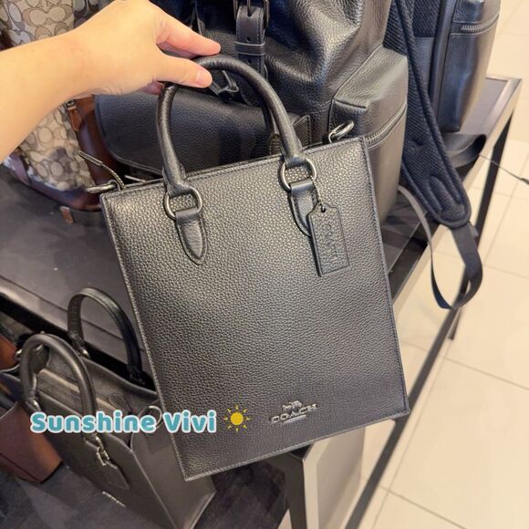 Coach Black Leather Men's Bag - Picture 1 of 8